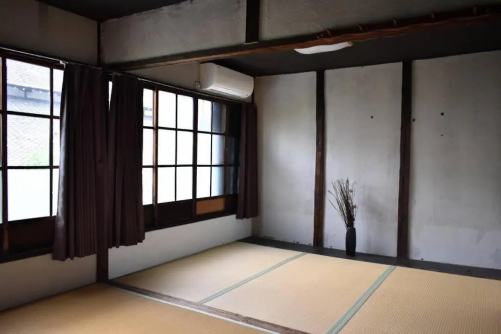 Villa 【利灸ゲストハウス】3 Mins Walk To Kyoto Station! Unique House！ Japan