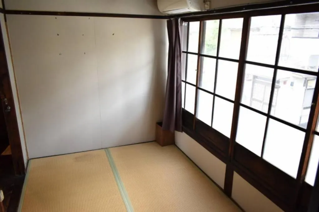 【利灸ゲストハウス】3 Mins Walk To Kyoto Station! Unique House！ Villa