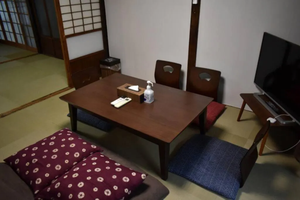 【利灸ゲストハウス】3 Mins Walk To Kyoto Station! Unique House！ 0*,